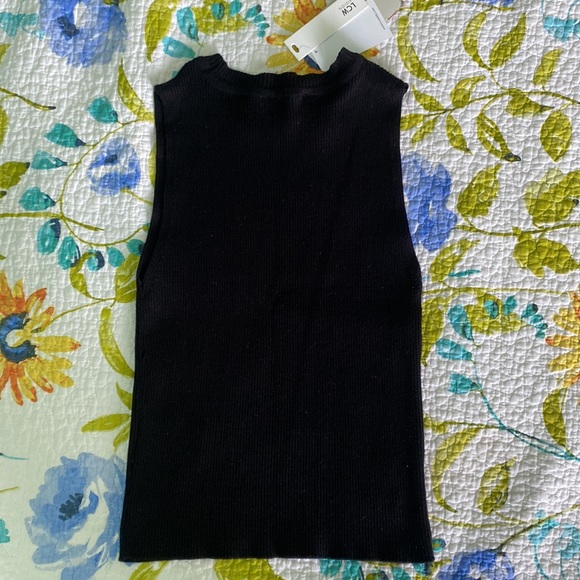 Ribbed Top - Picture 2 of 4